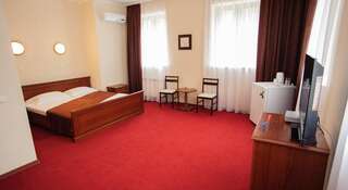 Гостиница Эрпан Гаспра Стандартный двухместный номер с 1 кроватью и видом на горы-1